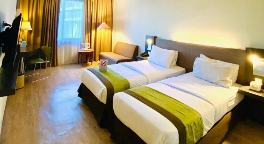 Grand Cemara Hotel 3*